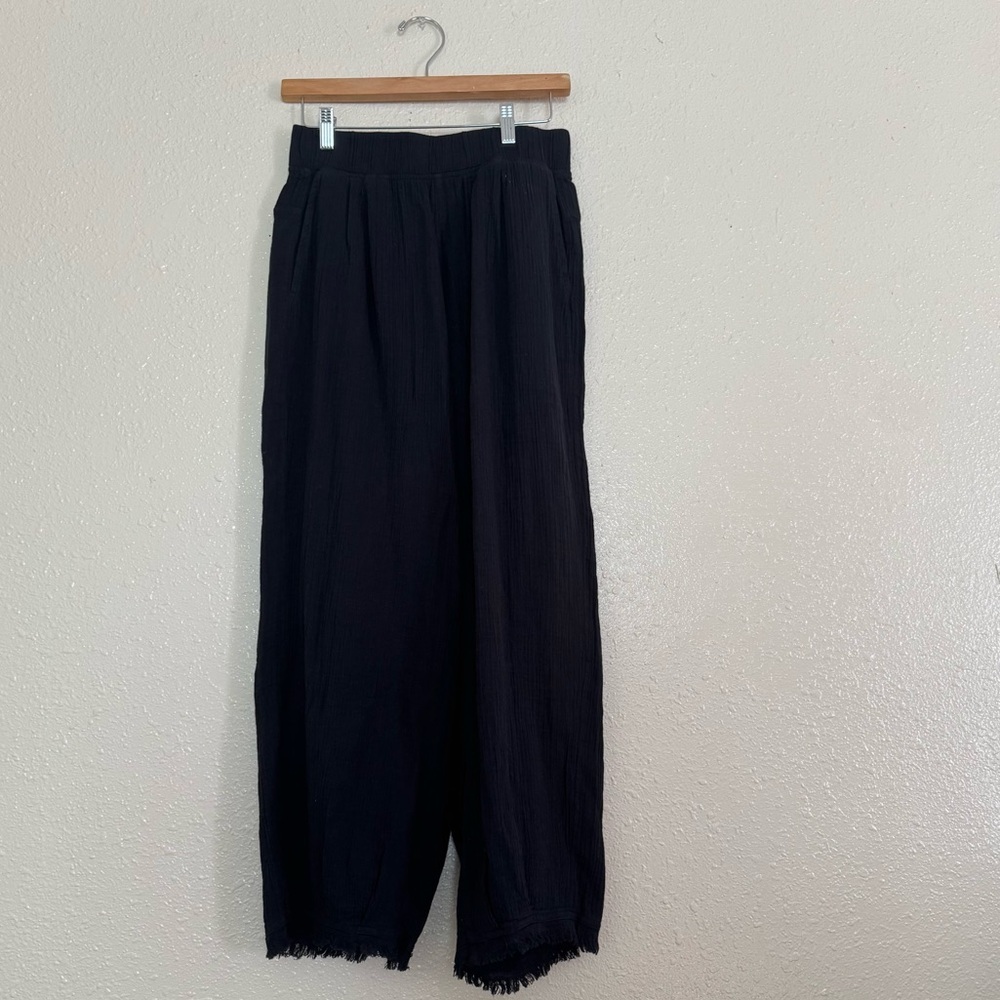 Prana Hideaway Pants in Black Beach Swim Cover - Picture 2 of 11
